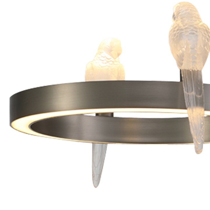 Regal Parrot Glow Table lamp | Ivanka Lumiere