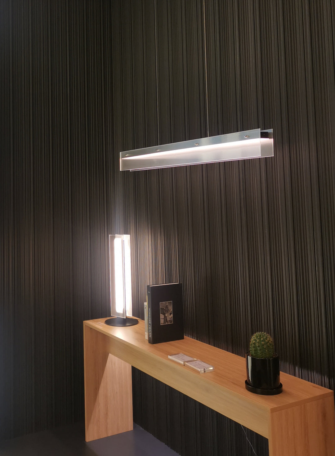 Linear Drop Tube Light | Ivanka Lumiere